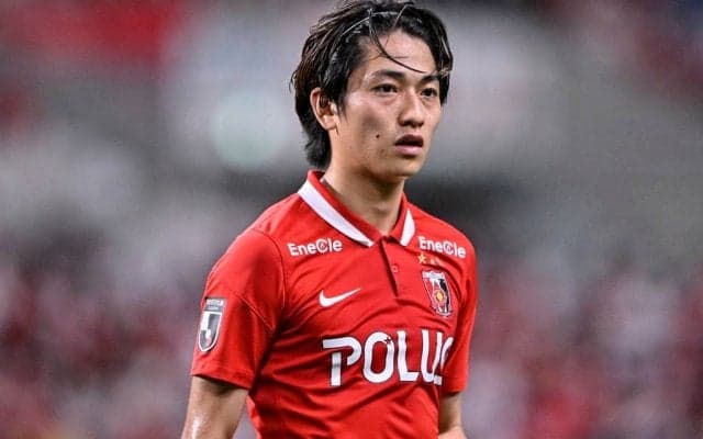 J1浦和の女性化クイズに、小泉佳穂は「オレが一番かわいいわ」と自信が止まらず！ 「慎三さん、綺麗だな」「酒井だけわかりやすぎて好き」などファンから好評の声