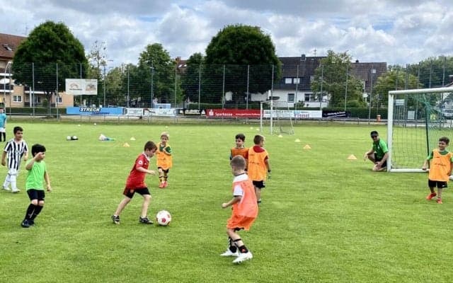 審判も全国大会も無し！自主性を育むドイツのサッカー教育法