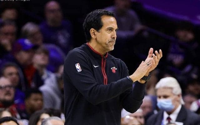 NBA史上4人目の快挙…ヒートのエリック・スポールストラHCが1つの球団で700勝を達成