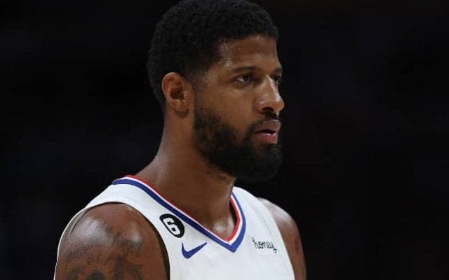 クリッパーズのポール・ジョージが右ヒザ捻挫のため最低2～3週間の戦線離脱