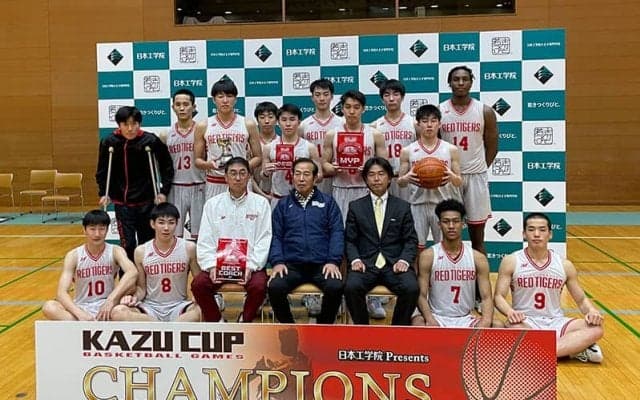 ディフェンスとリバウンドで勝った開志国際が福岡第一を下して「KAZU CUP 2023」優勝
