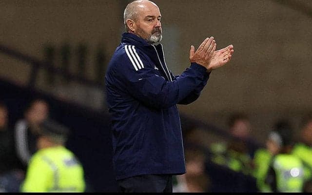 スコットランド代表、クラーク監督と2026年まで契約延長！