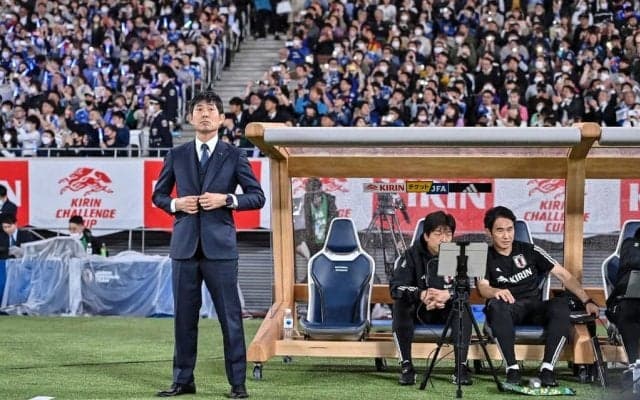 新生・森保ジャパンが見せた「課題と成果」とは--ウルグアイの指揮官は日本代表の「2つの問題」を指摘する…期待感を持たせた選手は積極的SB