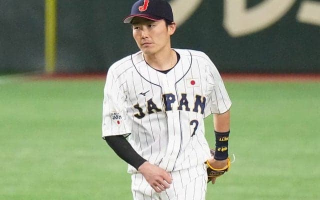 栗山監督が何度も「ごめんね」　骨折した源田の強行出場…西武・渡辺GMに“謝罪”