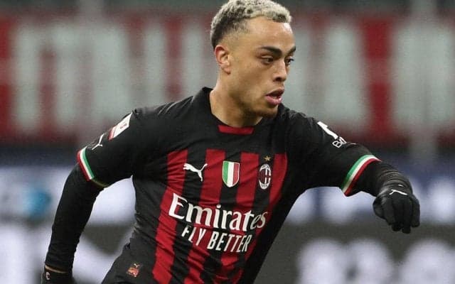 バルセロナがデスト売却へ…ミランは買取に消極的、複数クラブが関心