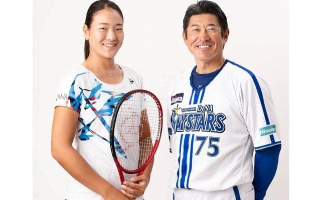 石井琢朗コーチの次女がDeNAとスポンサー契約　「世界で戦う姿を早く見たい」