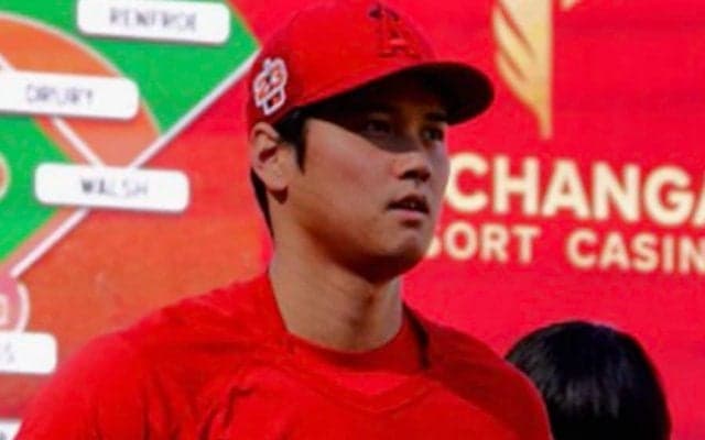 【MLB】大谷翔平に浮かぶ“光の筋”…奇跡の瞬間が「完璧や」　万全仕上げの肉体が「カッコいい」