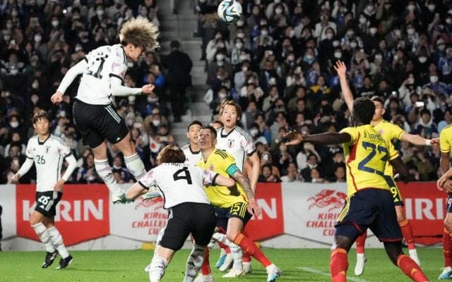 「跳びすぎてる」「ぶっ飛んでるな」上田綺世の衝撃ジャンプを選手目線から捉えた映像が反響「より高さがわかる」
