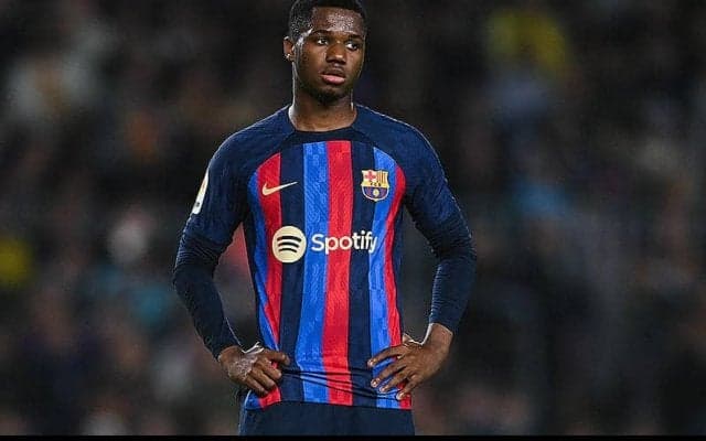 アンス・ファティ父が息子に対するバルサの扱いに不満…一方でクラブと本人は残留で意見一致