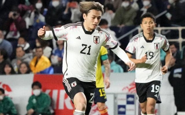 「可愛すぎてやばい」「激かわ」ピンクヘアが絶賛の嵐、上田綺世の妻・由布菜月さんが話題「ドアップもかわいい」