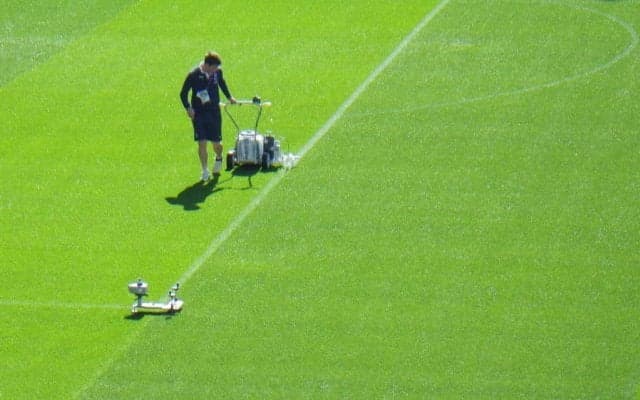 サッカーが持つ「いい加減さ」の象徴【サッカー界の「絶妙の距離」が生まれた背景】(2)