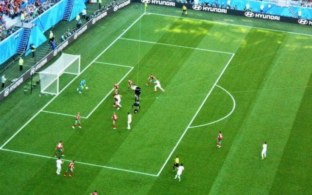 元ブラジル代表が語った「天国と地獄」を分かつラインの意味【サッカー界の「絶妙の距離」が生まれた背景】(3)