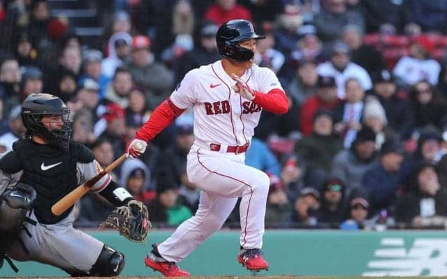 【MLB】吉田正尚、開幕戦でのマルチ安打＆初打点に本拠地大歓迎　怒涛の追い上げもチームは惜敗