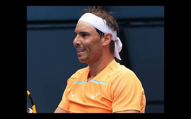  ナダルのレプリカ像が公開「感謝」 