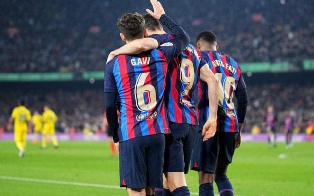 登録変更のガビは背番号もチャビ監督の「6」剥奪で「30」に出戻り…契約内容も2024年夏までに変更