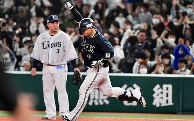 森友哉、9回2死から“古巣打ち”同点ソロ　オリが逆転勝利…起死回生弾に球場悲鳴