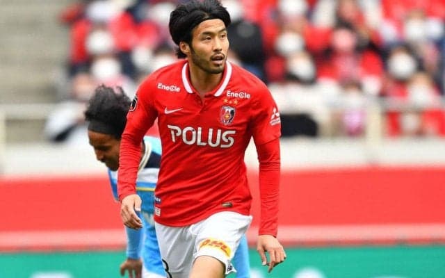 「報告より先に記事が…」浦和DF犬飼智也がモデルでタレントの三原勇希さんとの結婚を発表「これは嘘ではありません」