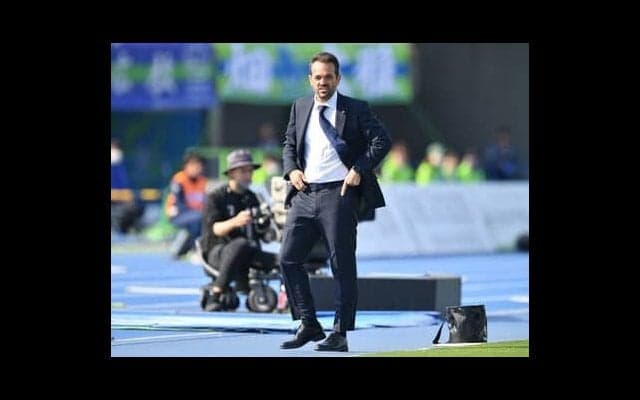 いまだ勝てないガンバ大阪に何が欠けているのか　スペイン人指揮官が志向するサッカーと「恐怖の問題」