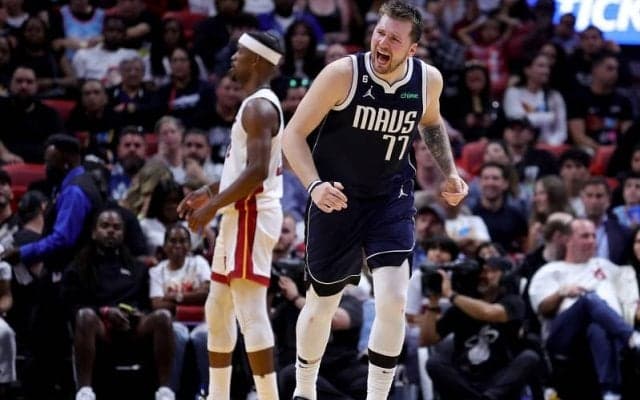 ドンチッチが42得点もマブスはヒートに敗戦…オールスターデュオの共演試合は4勝10敗に