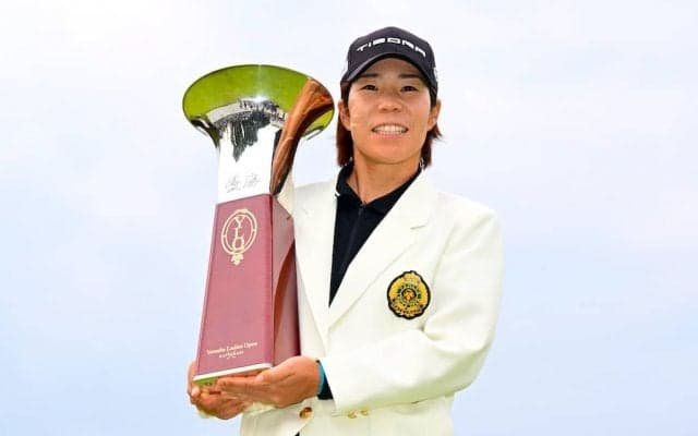 【女子ゴルフ】穴井詩がプレーオフを制し4年振りの4勝目　2位にささきしょうこ　ヤマハレディース最終日
