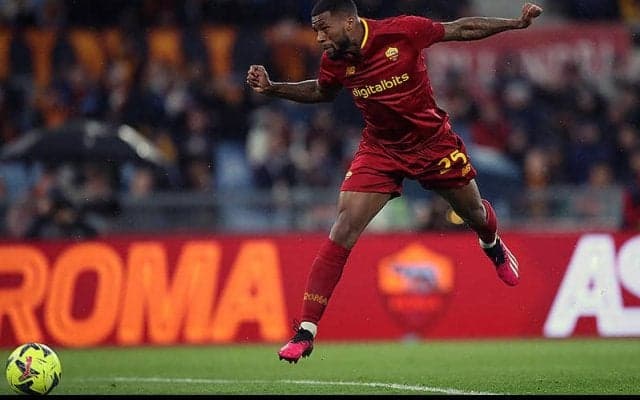 ローマが10人サンプ撃破で連敗ストップ！　ワイナルドゥム＆マティッチのベテラン2人が殊勲の働き《セリエA》