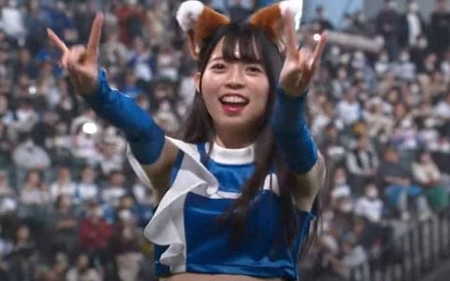 しっぽ“フリフリ”のチアが「かわいすぎ」　スタンドも虜に「世界にバレてしまう」