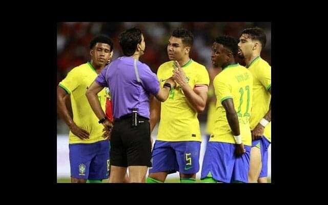 ブラジル人記者が嘆くセレソンの現状 モロッコ戦後の主将カゼミーロのひと言に、国民は世界の終わりを感じた