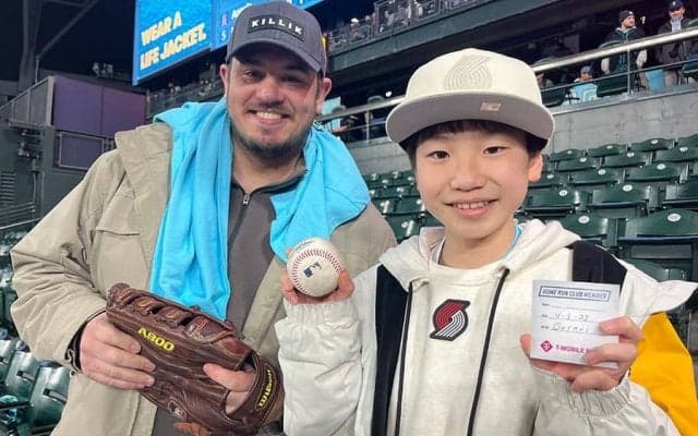 【MLB】大谷翔平のHRキャッチ「日本の子どものため」　“投げ返せ”に抵抗…マ軍ファンの思い