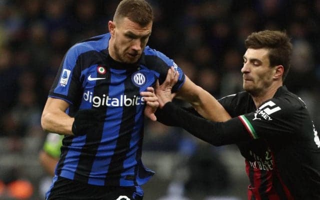 インテルとの契約満了近づく37歳ジェコ、延長交渉は平行線…譲れないポイントとは？