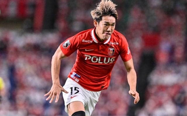 「捕まえづらいユーティリティー」浦和・明本考浩【日本代表へとつながる「SBの扱い方」】(1)