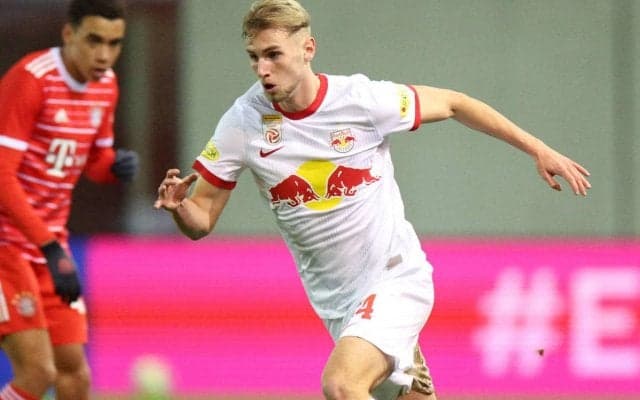 ザルツブルクがリーフェリングからMFホーファー獲得、レッドブルアカデミー育ちの逸材