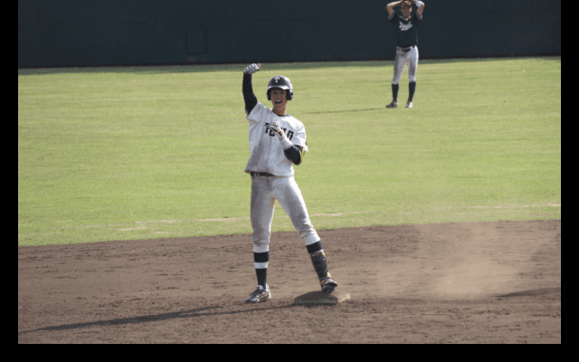 [硬式野球]「一戦必勝」を胸に　細野の粘りと花田の一振りでタイブレークを制し白星発進