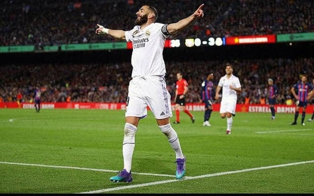 敵地でのクラシコに4発圧勝のマドリーが逆転で決勝進出！　主砲ベンゼマが2戦連続ハット《コパ・デル・レイ》