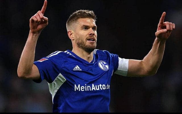 シャルケ、昨季2部得点王で優勝＆昇格に貢献したテローデが今季限りで退団…