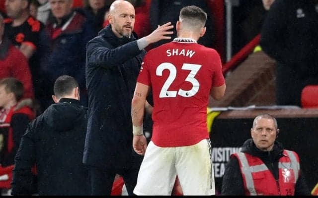 ルーク・ショー、新契約後の試合で負傷交代…ハムストリング痛めたか