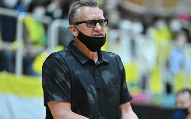 富士通がBTテーブスHCとの2年契約更新を発表…今シーズンは5位、プレーオフはQFで敗退