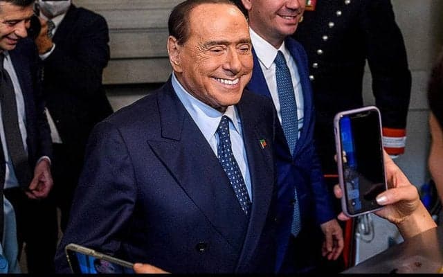 緊急入院のシルヴィオ・ベルルスコーニ氏は白血病と診断…すでに化学療法を開始