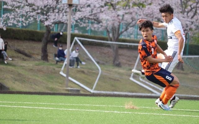 [男子サッカー]　新主将・本間の開幕弾も法大に逆転負け