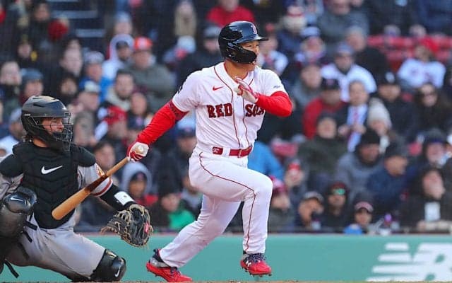 【MLB】吉田正尚、13打席ぶり安打にツーベース 3打数2安打で盗塁も決めた　「いい仕事だ」と実況もベタ褒め