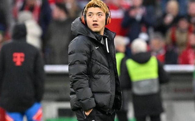 「笑顔可愛い」「笑った顔が好きすぎる」堂安律が和食を前に思わず笑顔になるオフショットが話題「むちゃ美味しそう！！」