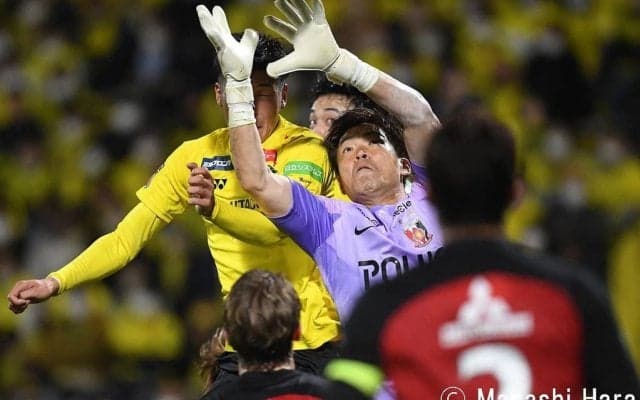 4連勝を支えた柏戦でのワンプレー【浦和GK西川周作が36歳でも成長を続けられる理由】(1)