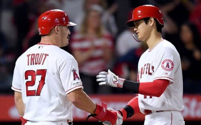 【MLB】エ軍の“兜祝福”は大谷翔平が発案　進化したHRハットが早くも話題「超最高だ！」