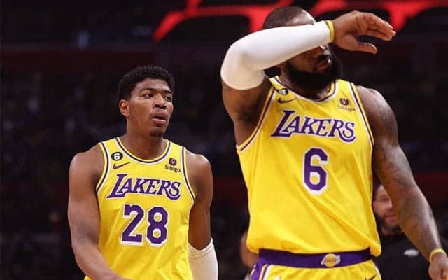 後半に流れをつかんだレイカーズがサンズを下す…八村は11得点5リバウンドと要所で活躍