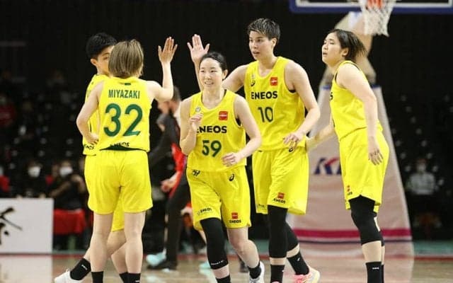 ENEOSがデンソーとの接戦を制し1勝を先取…渡嘉敷来夢は25得点12リバウンドと躍動／WリーグPO