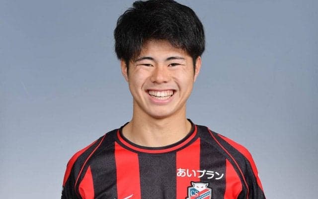 札幌、大卒ルーキーのFW大森真吾が右脛骨疲労骨折で手術