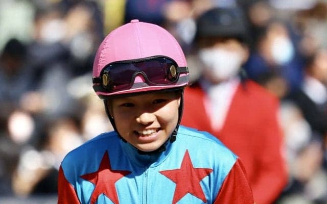 小林美駒騎手 JRA初勝利…「本当に嬉しい」