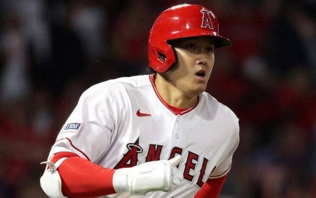 【MLB】大谷翔平、菊池雄星から豪快3号2ラン　初の兜に“ドヤ顔”、本拠地初HRにファン熱狂