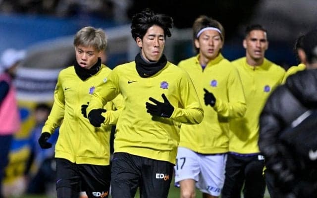 「黄金時代の時のノリだ!」J1広島の試合後に見られた「ルーキー2人の」に称賛！「新たな名物になりそうやね」とファン歓喜