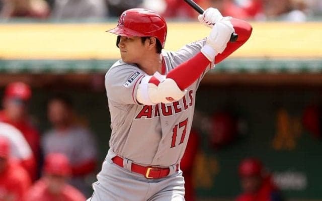 菊池雄星から放った大谷翔平の３号弾に米識者は「ありえない」と驚愕！「ホームプレートから外れていたのに」