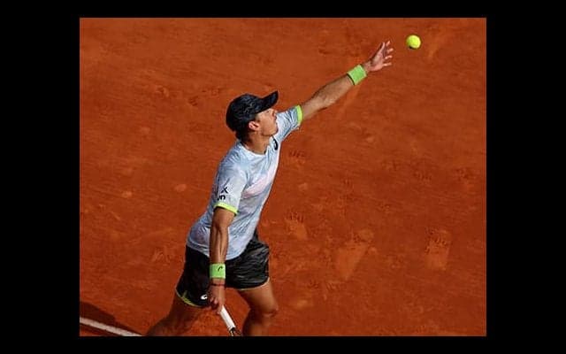 デミノー、マレーに快勝で初戦突破